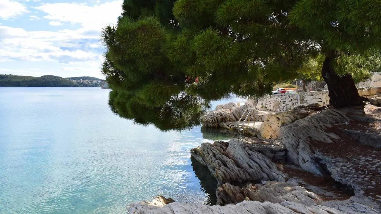 Apartment Idlerocks Trogir