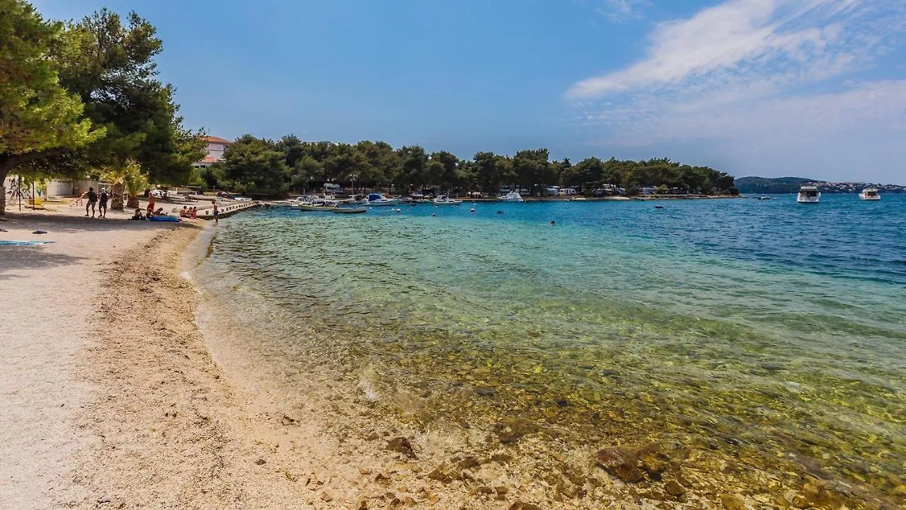 Apartment Idlerocks Trogir 0*,