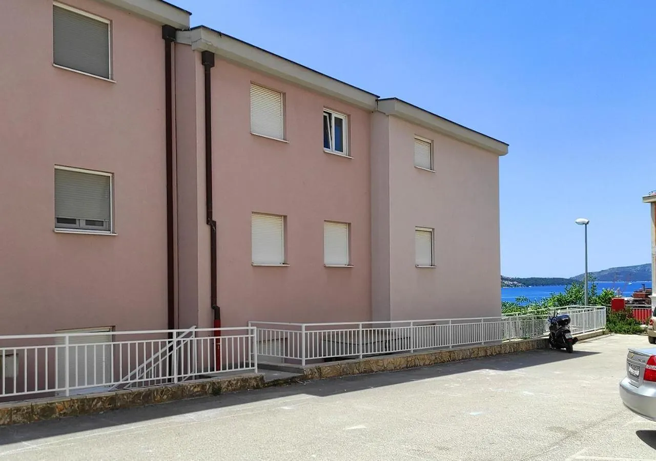 Apartment Idlerocks Trogir